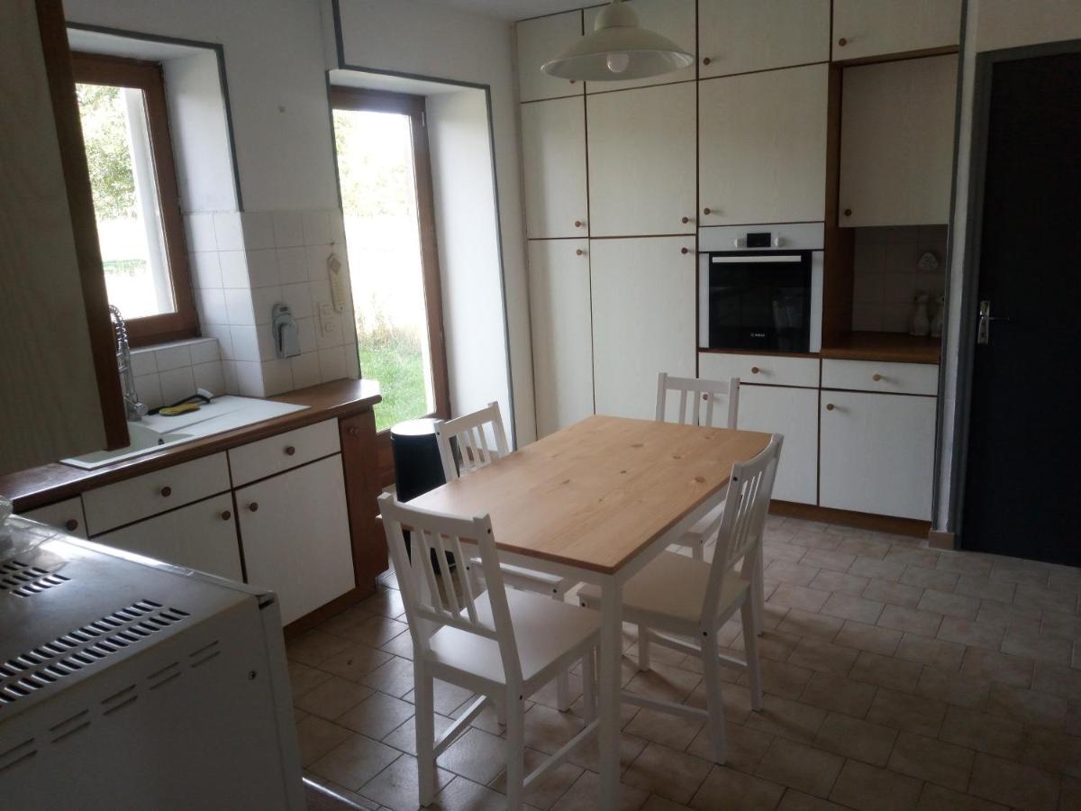 Gite A La Ferme Le Rousset Εξωτερικό φωτογραφία